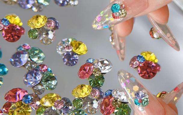 Rhinestones / Charms